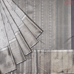 Gainsboro Grey Kanchipuram Tissu Silk Saree