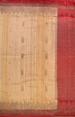 Step into the spotlight with the stunning Tuscan Beige Banaras Jute Silk Saree,