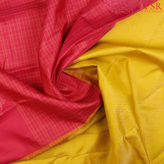 PSR Silk Sarees presents an exquisite Cerise Pink&nbsp;Soft Silk Saree, beautifully paired with a&nbsp;contrasting Amber Yellow&nbsp;hue. 