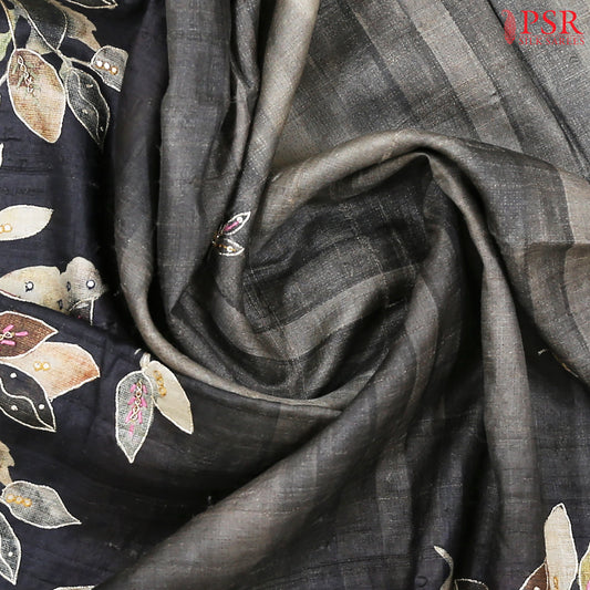 Shades Of Grey Kadhi Tussar Silk Saree