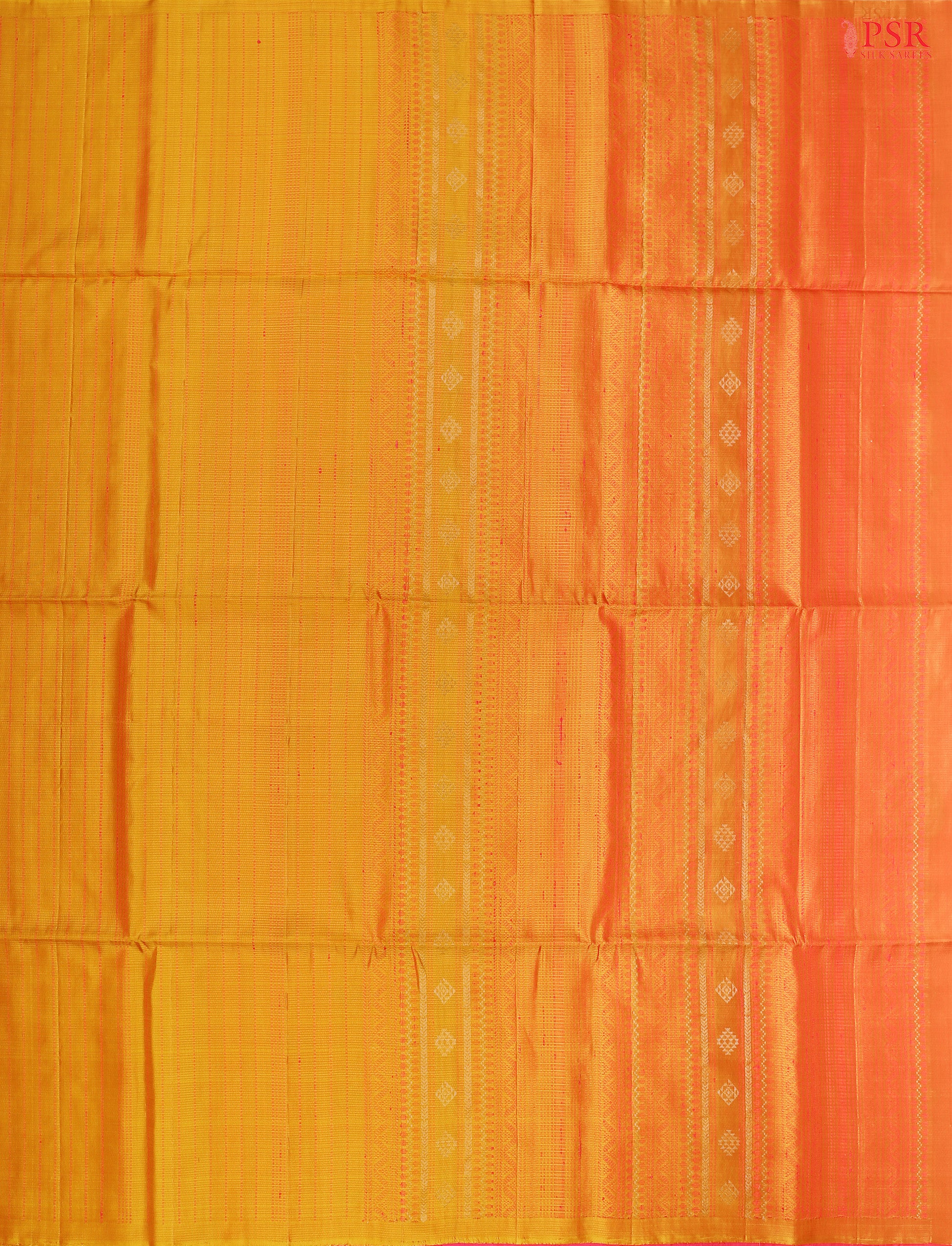 Embrace effortless elegance with our Mustard Yellow&nbsp;Soft Silk Saree, beautifully contrasted with a Turquoise Cyan hue. 