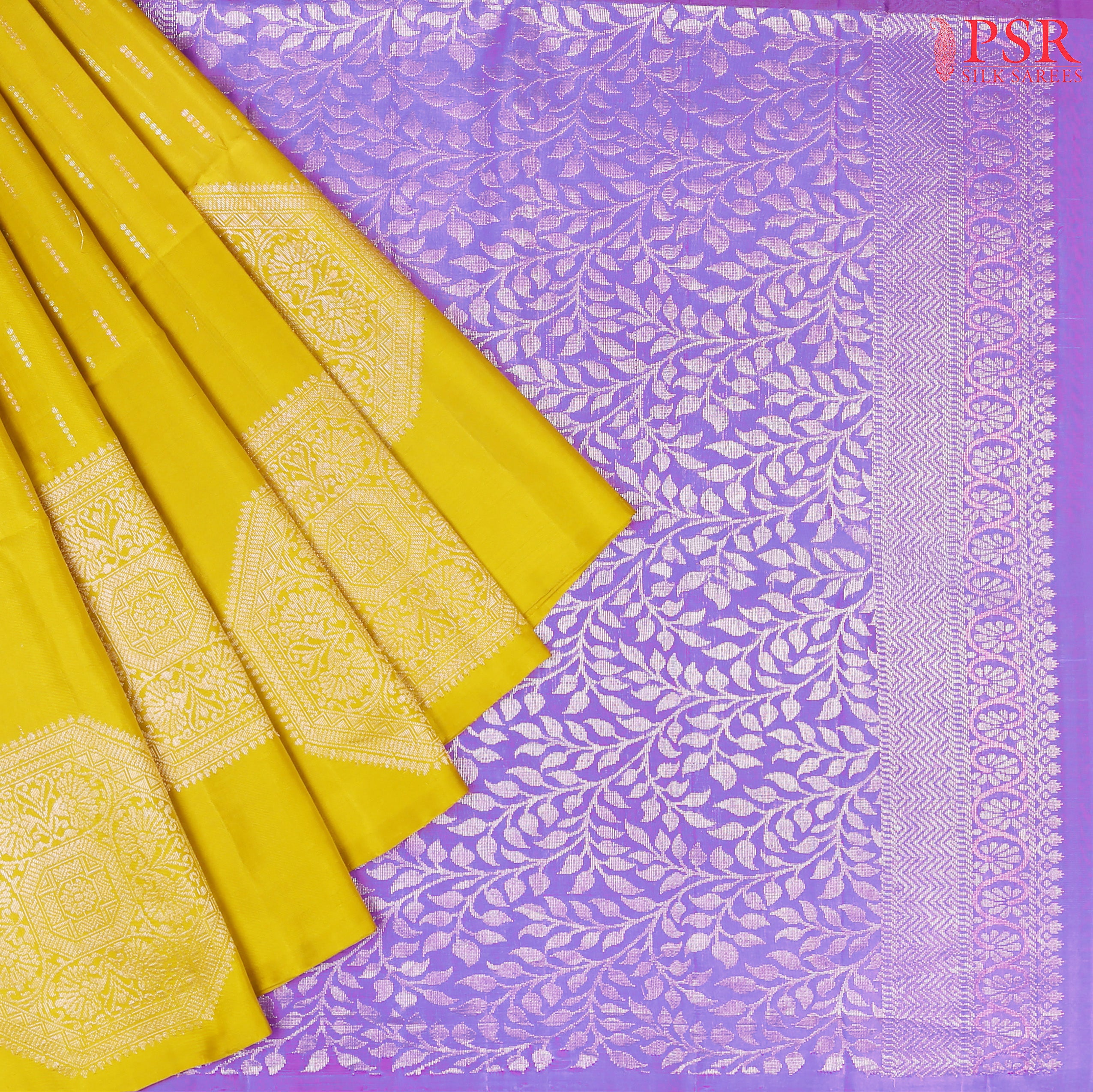 iscover the enchanting allure of our Olive Yellow Soft Silk Saree, perfectly paired with a chic Iris Lavender combination. Designed for the modern connoisseur of tradition, this borderless beauty redefines elegance.