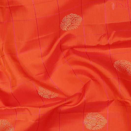 Detailed floral zari motifs woven on premium silk fabric.